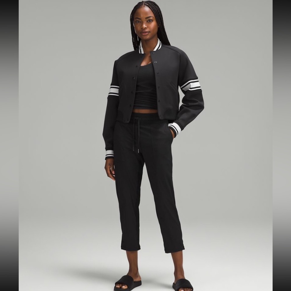 Lululemon Dance Studio Mid Rise Cropped Pant Size 4